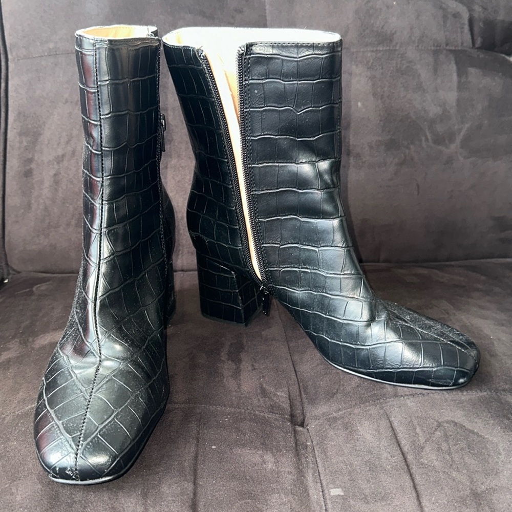 Size 9 black ankle booties